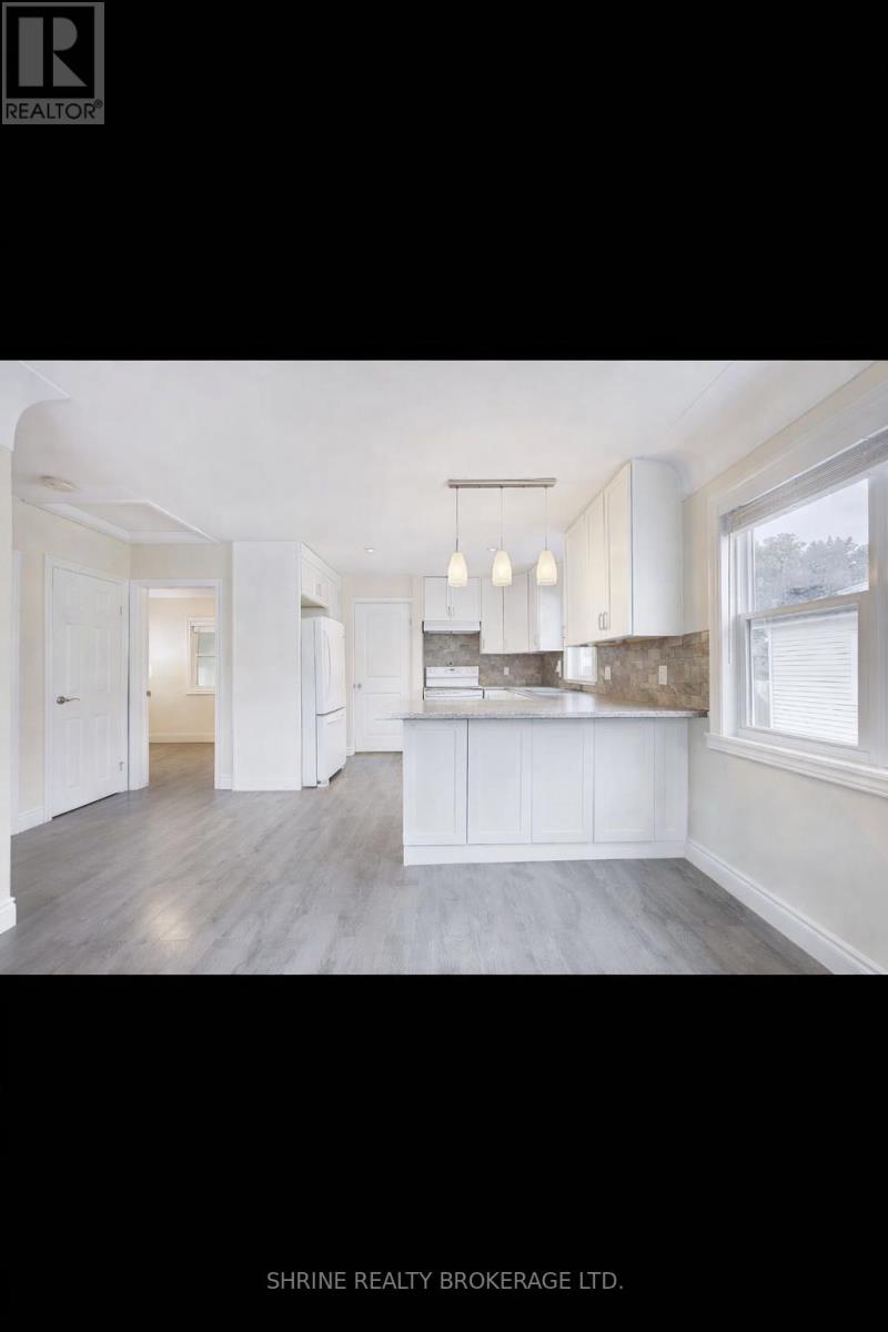 259 Sanders Street, London East (East M), Ontario  N5Z 2T1 - Photo 5 - X12974834