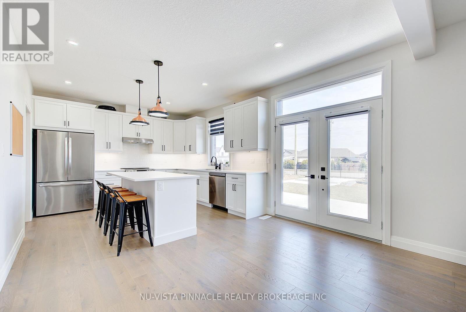 24 Kelly Drive, Zorra (Thamesford), Ontario  N0M 2M0 - Photo 14 - X12974880