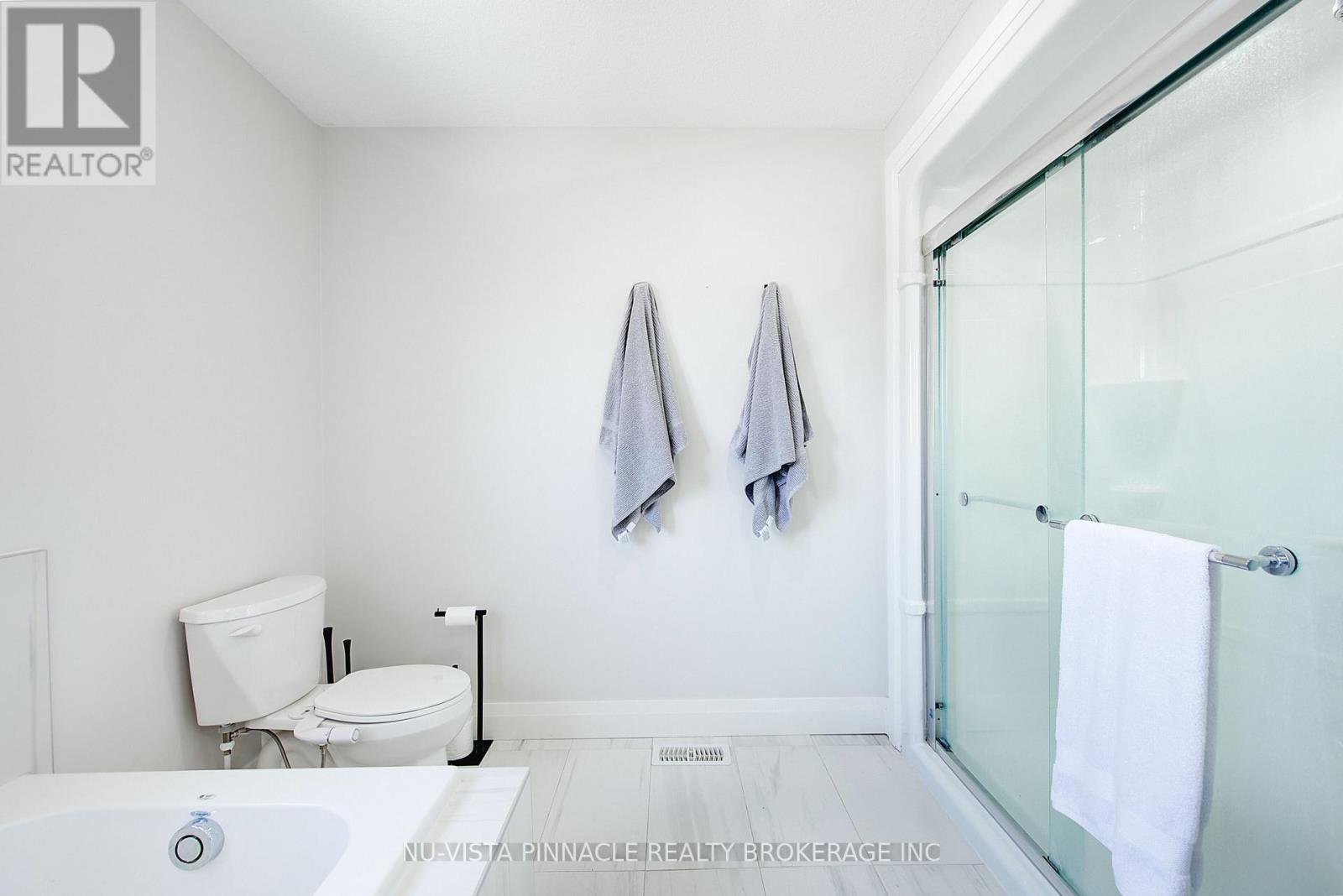 24 Kelly Drive, Zorra (Thamesford), Ontario  N0M 2M0 - Photo 25 - X12974880