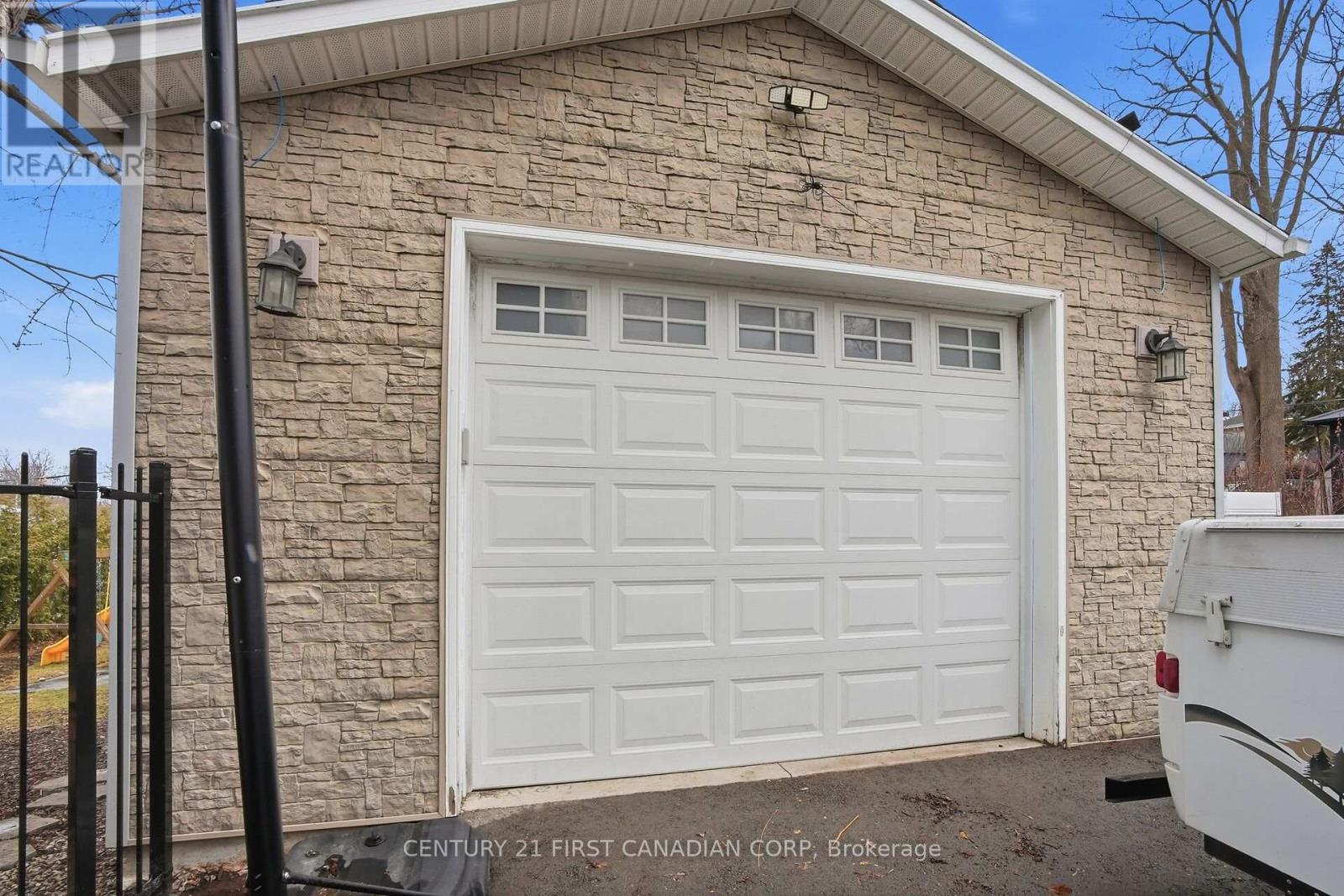 76 High Street, London South (South F), Ontario  N6C 4J9 - Photo 38 - X12974882