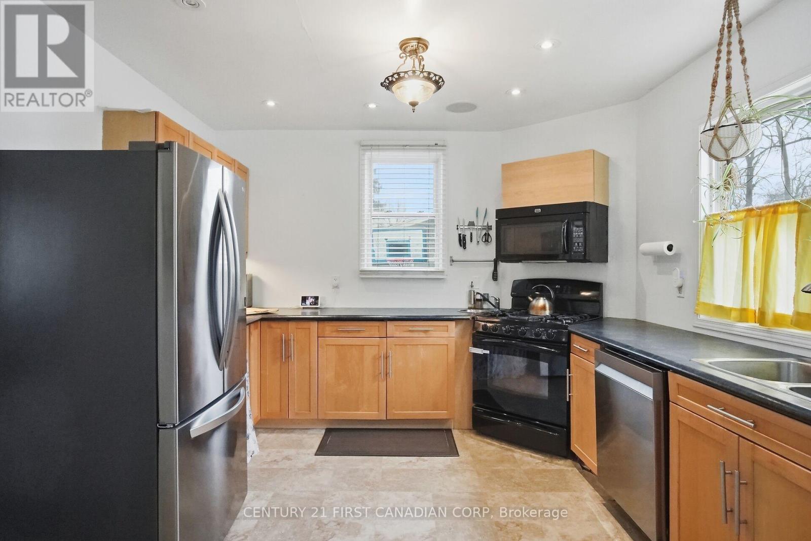 76 High Street, London South (South F), Ontario  N6C 4J9 - Photo 7 - X12974882