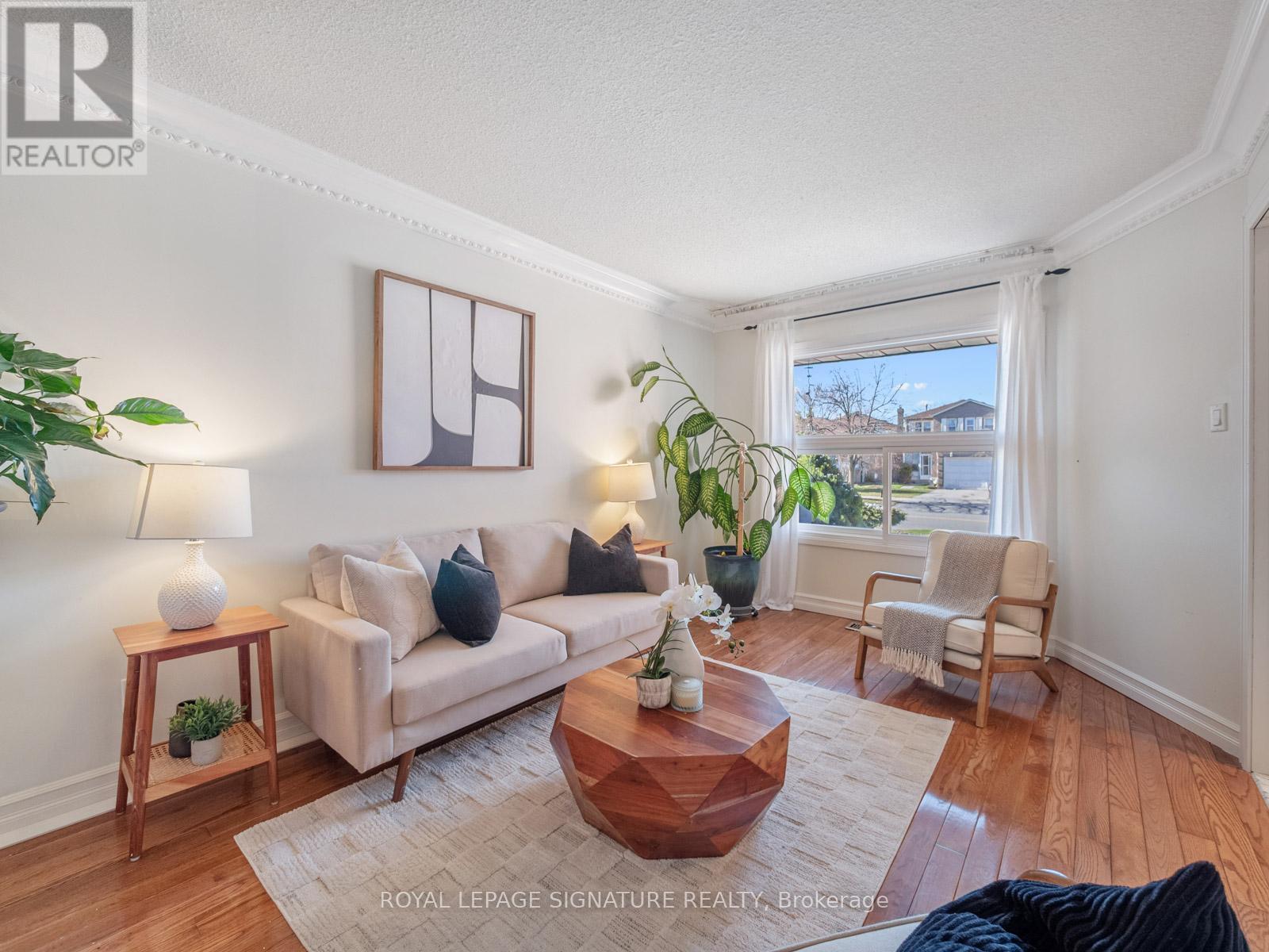 171 Hupfield Trail, Toronto, Ontario  M1B 4P1 - Photo 3 - E12974884