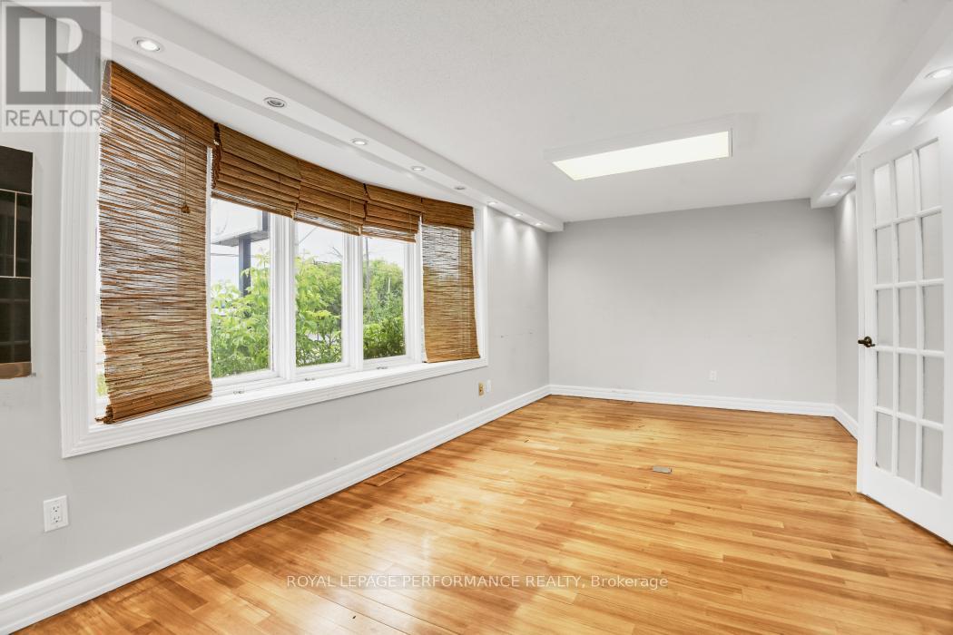 921 Notre Dame Street, Russell, Ontario  K0A 1W0 - Photo 12 - X12974814