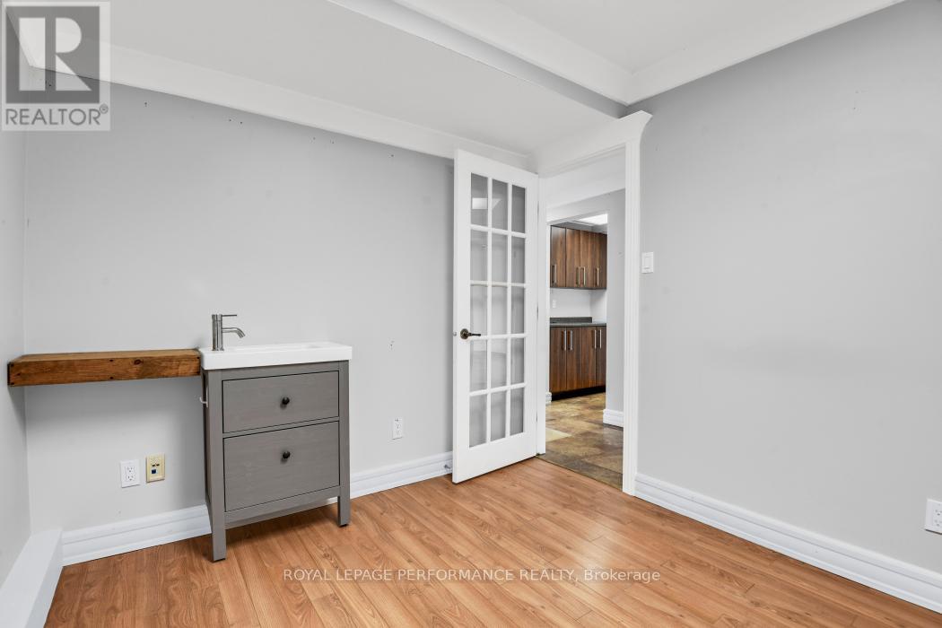 921 Notre Dame Street, Russell, Ontario  K0A 1W0 - Photo 15 - X12974814