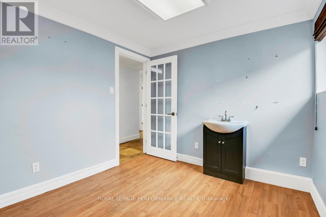 921 Notre Dame Street, Russell, Ontario  K0A 1W0 - Photo 18 - X12974814