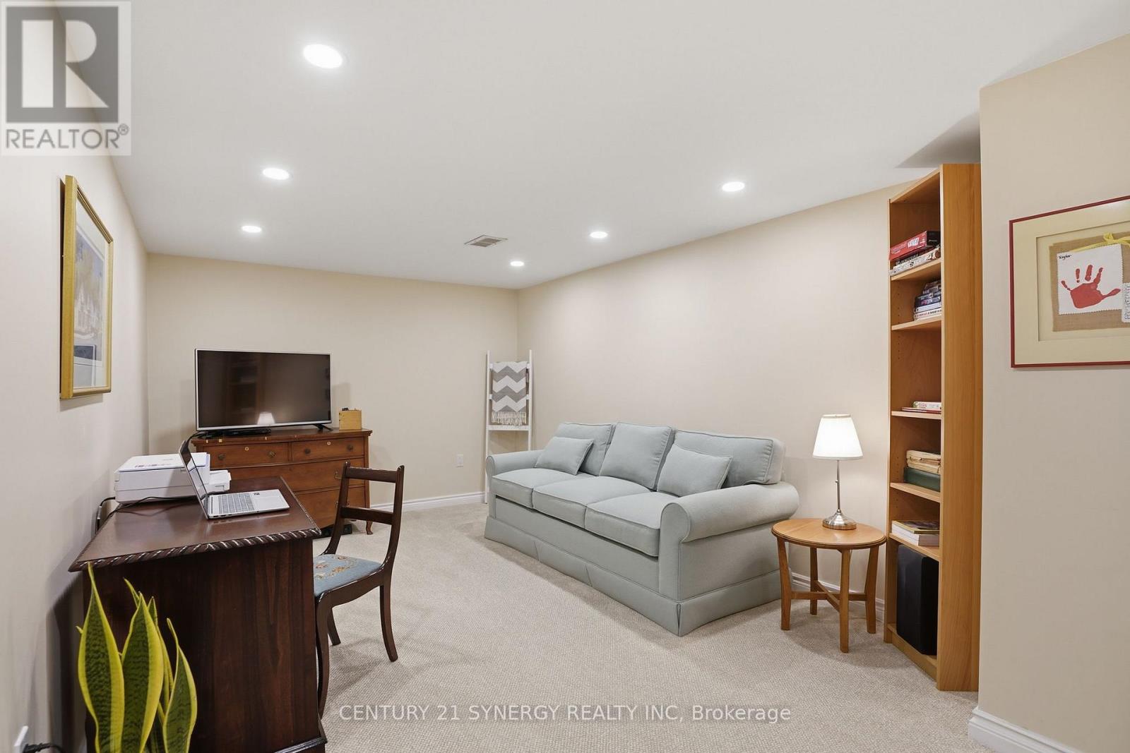 1298 Woodside Drive, Ottawa, Ontario K2C 2G9 - Photo 25 - X12974836