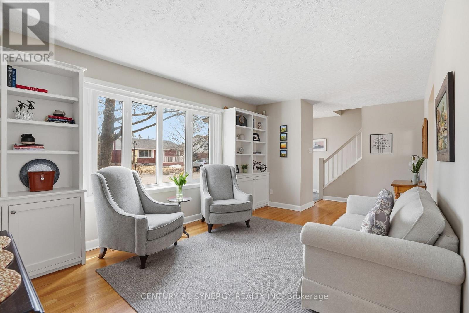 1298 Woodside Drive, Ottawa, Ontario K2C 2G9 - Photo 6 - X12974836