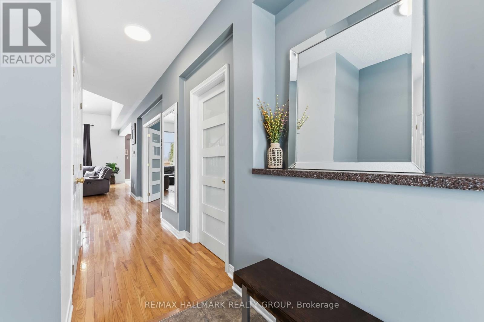 4569 Sugar Maple Drive, Ottawa, Ontario  K1V 1R7 - Photo 5 - X12974844