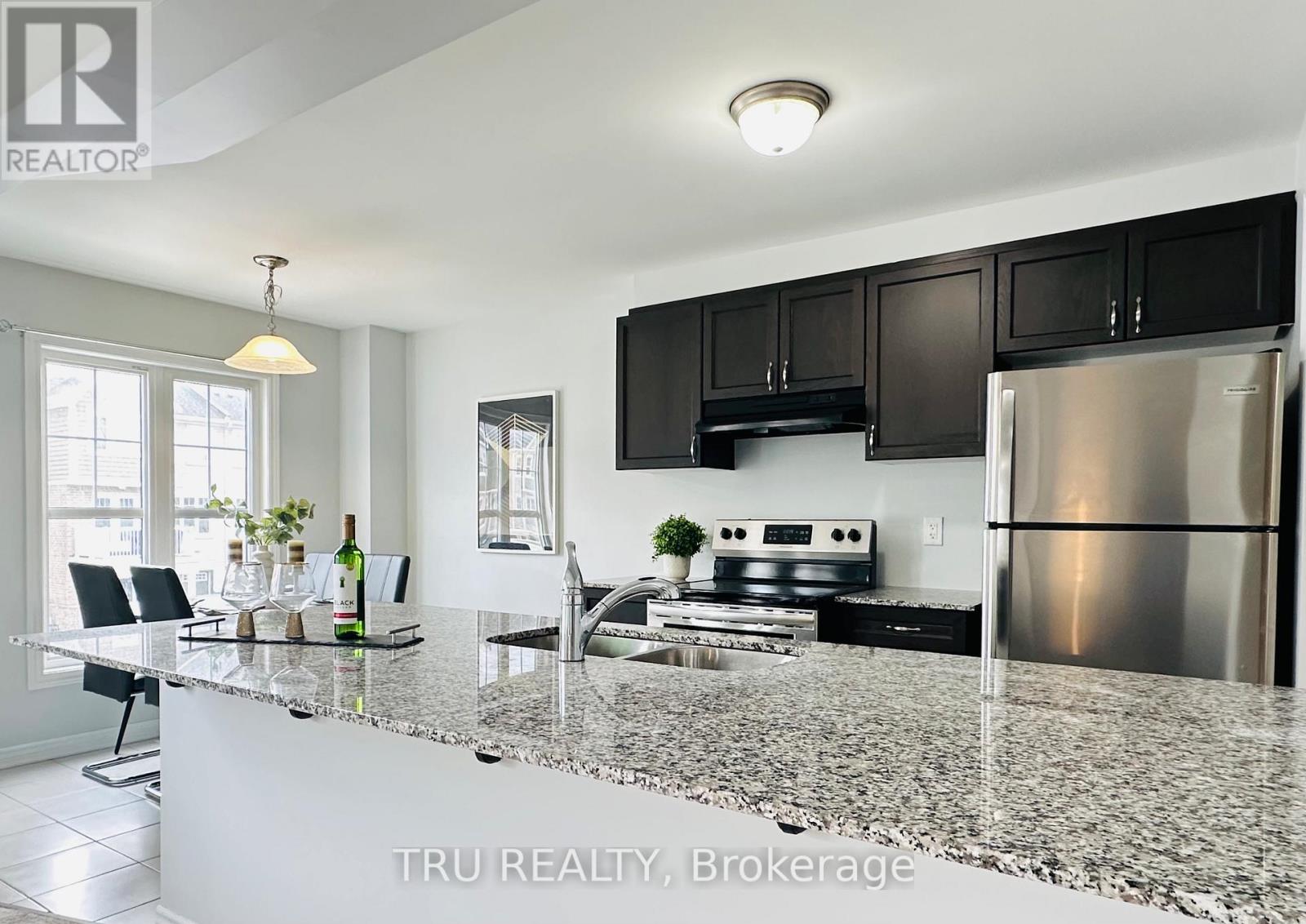 20 Squashberry Lane, Ottawa, Ontario  K2V 0K1 - Photo 11 - X12974850