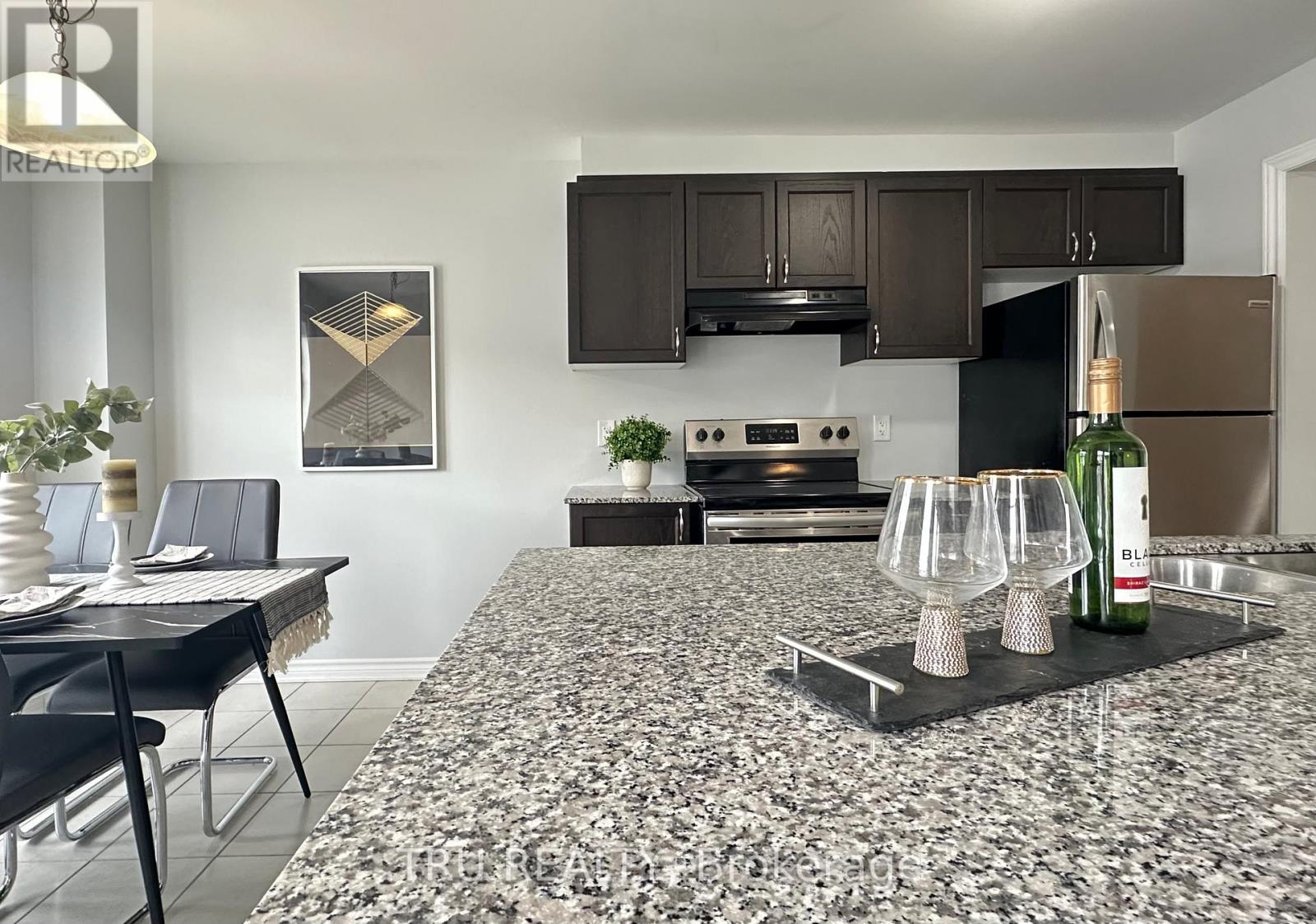 20 Squashberry Lane, Ottawa, Ontario  K2V 0K1 - Photo 14 - X12974850