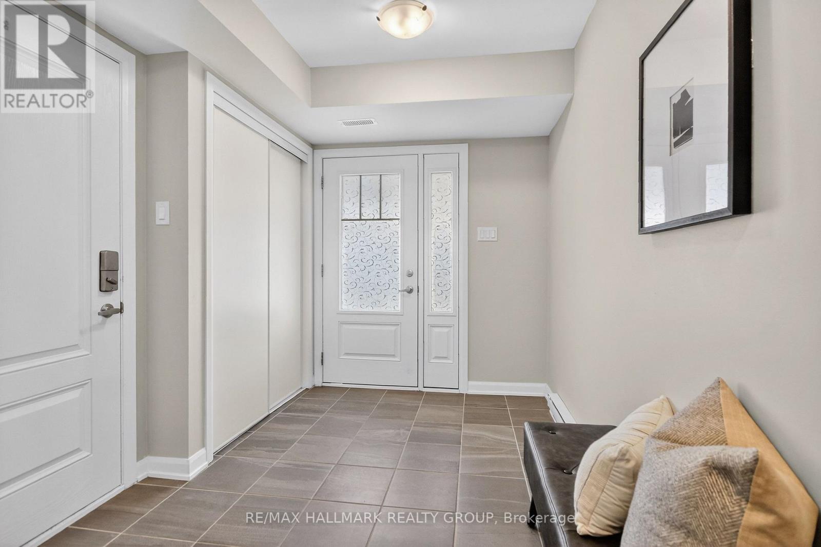 58 Teelin Circle, Ottawa, Ontario K2J 6T9 - Photo 5 - X12974860