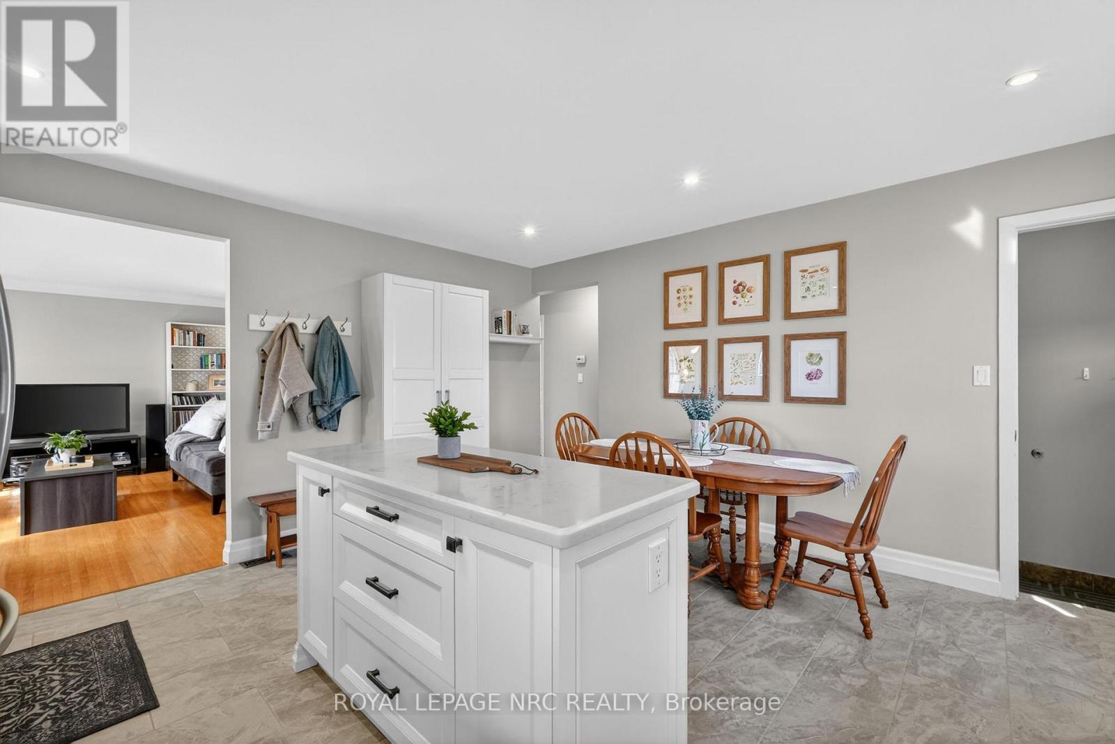 110 Sherman Drive, St. Catharines, Ontario  L2N 2L8 - Photo 6 - X12974876