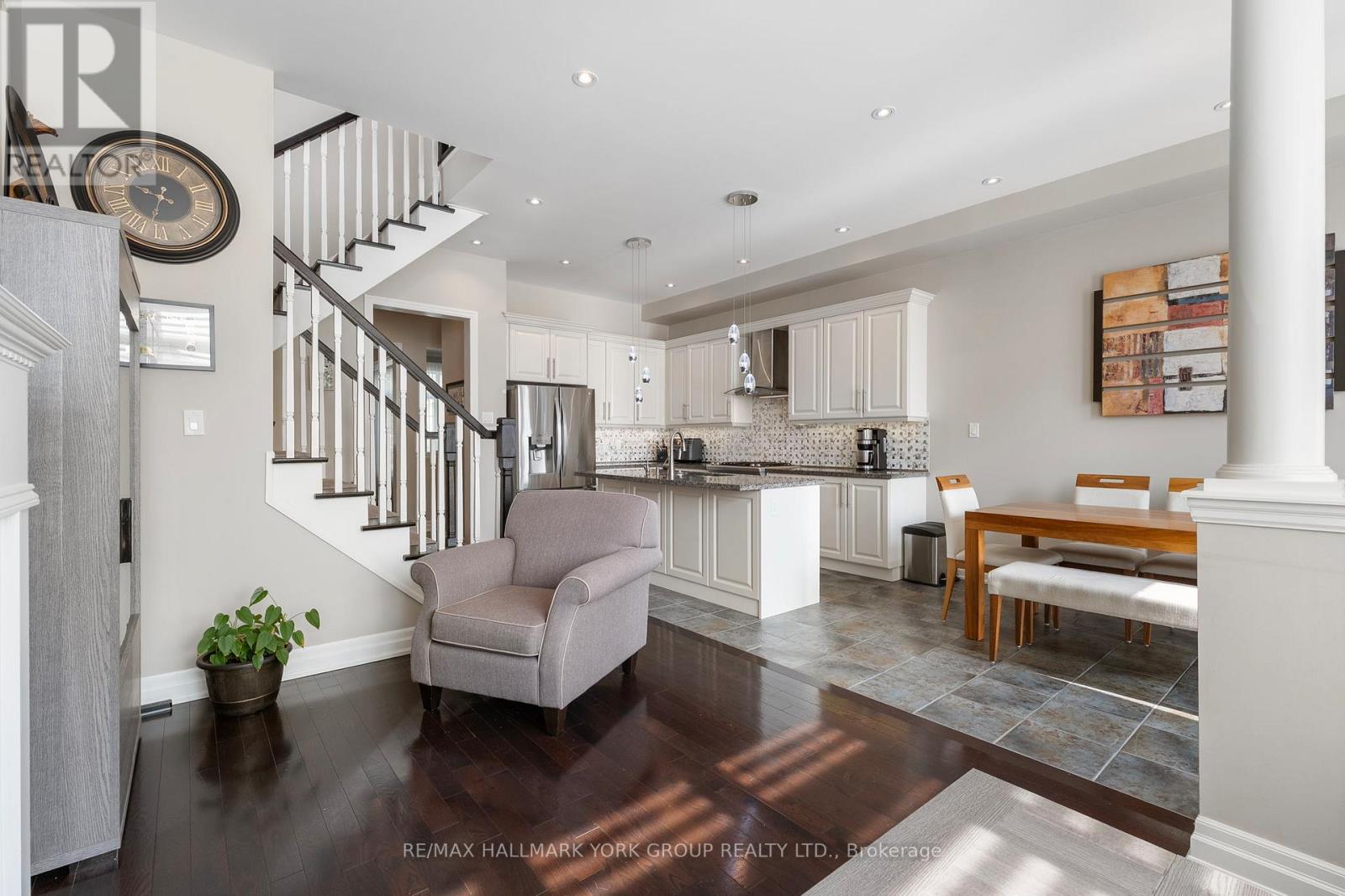 45 Robert Berry Crescent, King, Ontario  L7B 1L6 - Photo 19 - N12974816