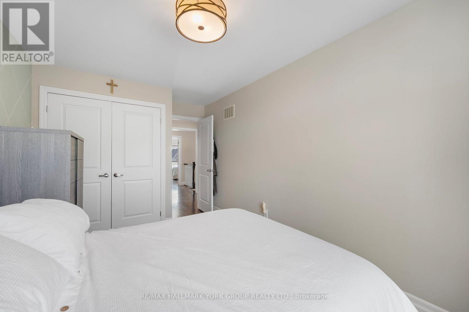 45 Robert Berry Crescent, King, Ontario  L7B 1L6 - Photo 25 - N12974816