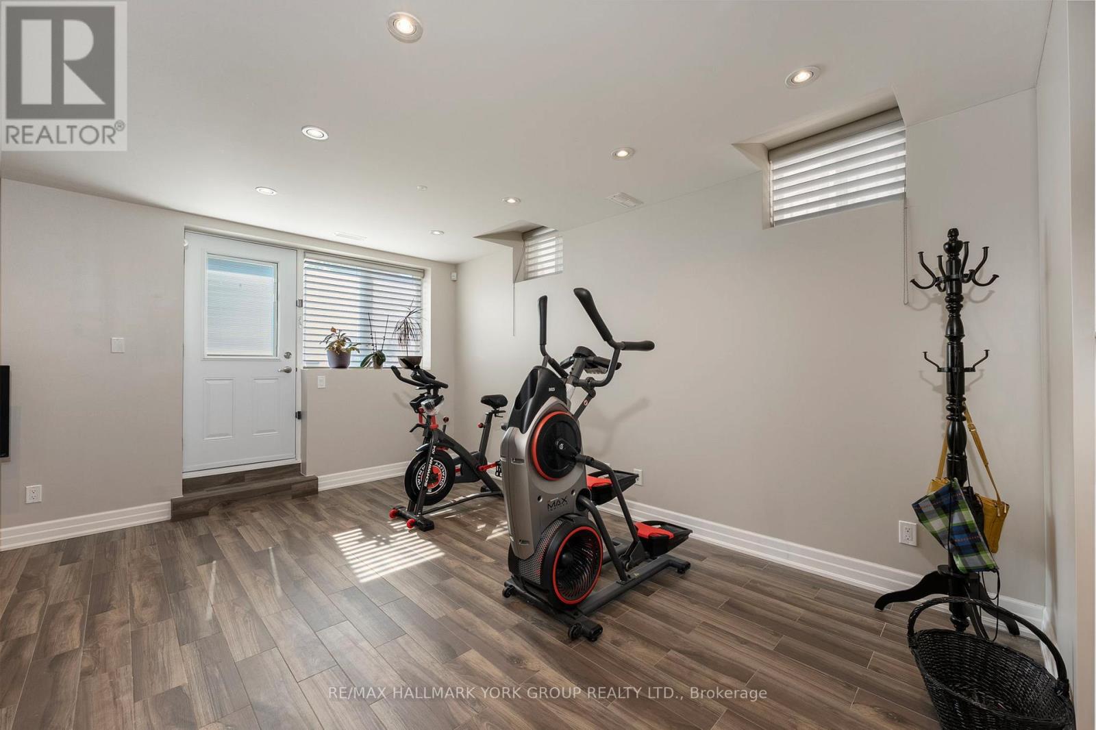 45 Robert Berry Crescent, King, Ontario  L7B 1L6 - Photo 33 - N12974816