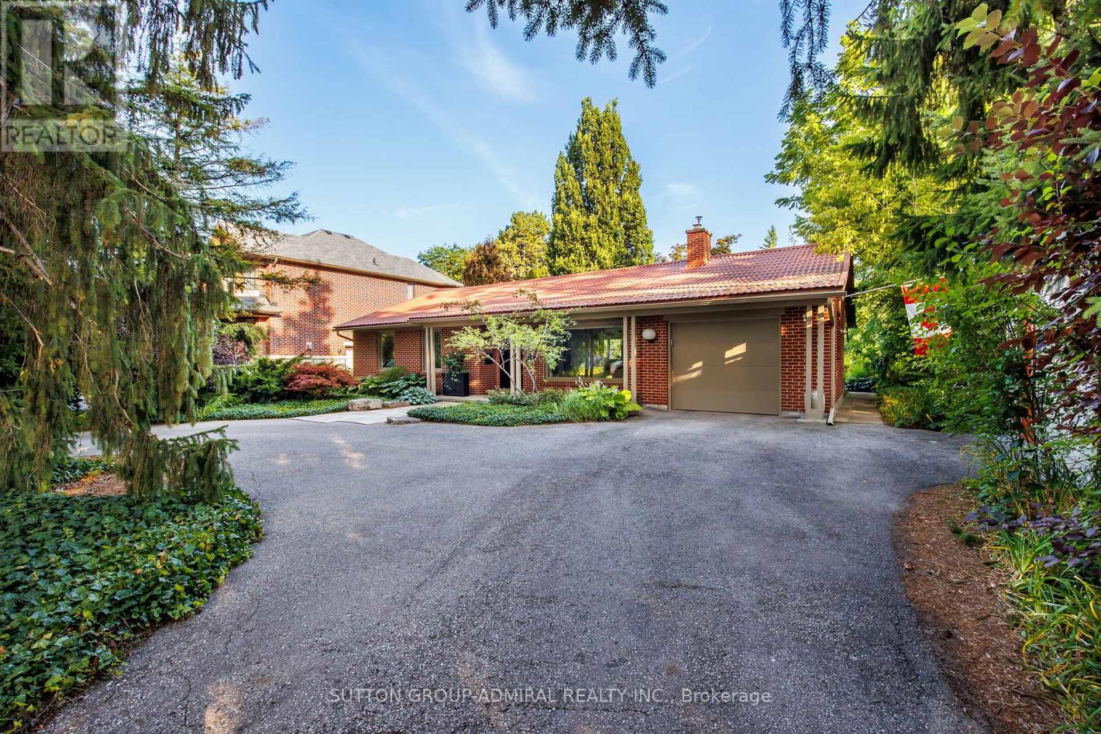 238 Mill Street, Richmond Hill, Ontario  L4C 4B3 - Photo 4 - N12974818