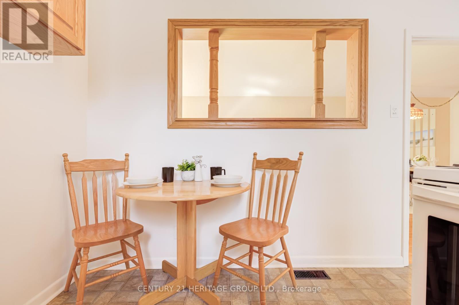 245 Browndale Crescent, Richmond Hill, Ontario  L4C 3H9 - Photo 14 - N12974842