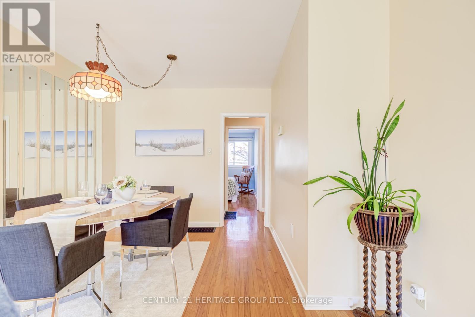 245 Browndale Crescent, Richmond Hill, Ontario  L4C 3H9 - Photo 16 - N12974842