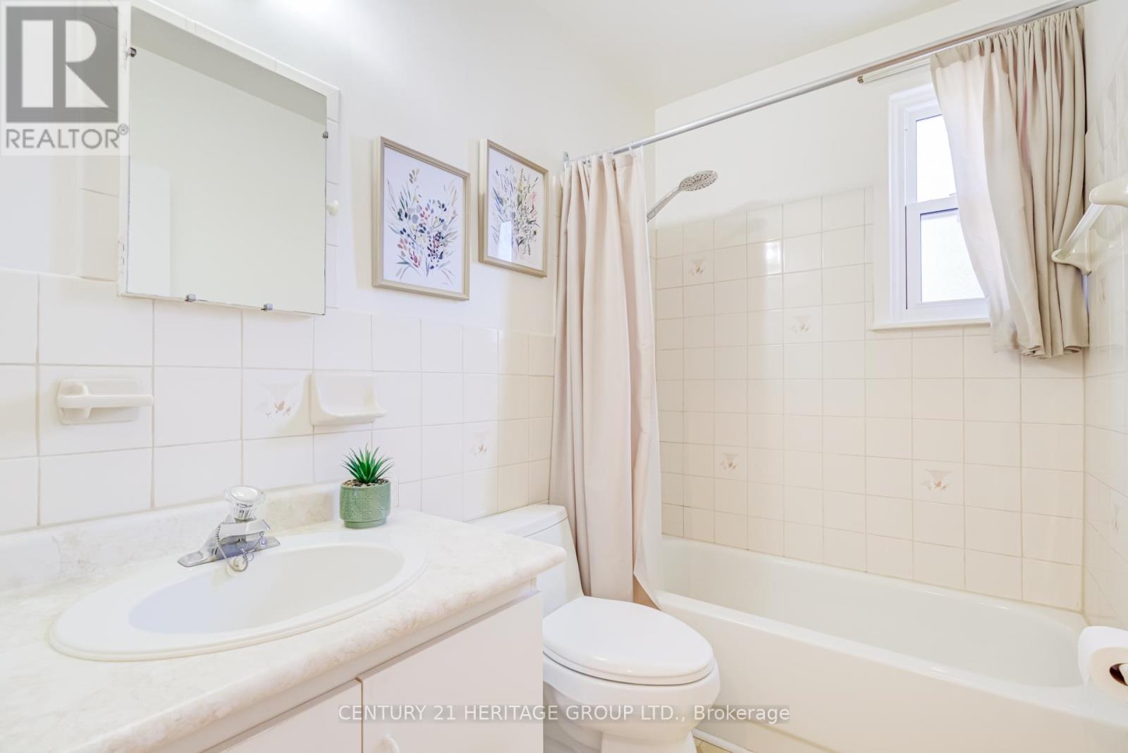 245 Browndale Crescent, Richmond Hill, Ontario  L4C 3H9 - Photo 20 - N12974842