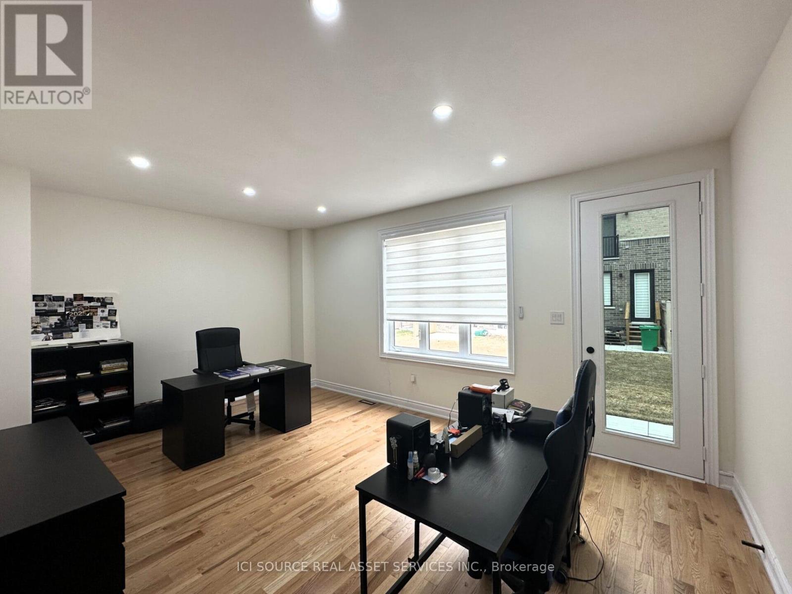 56 Tennant Circle, Vaughan (Vellore Village), Ontario  L4H 5L5 - Photo 5 - N12974868