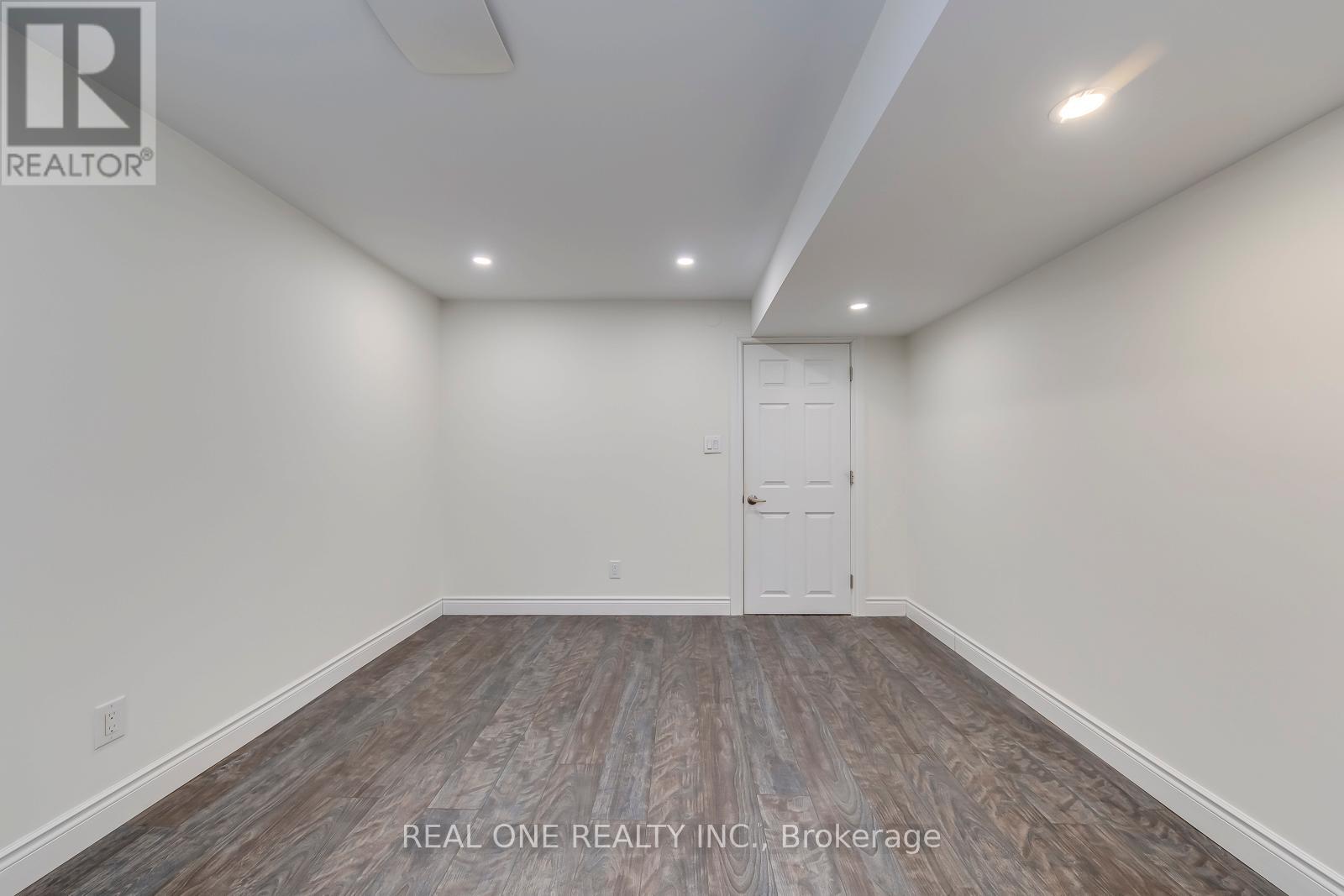 2363 Parkglen Avenue, Oakville, Ontario  L6M 4Y4 - Photo 42 - W12969814