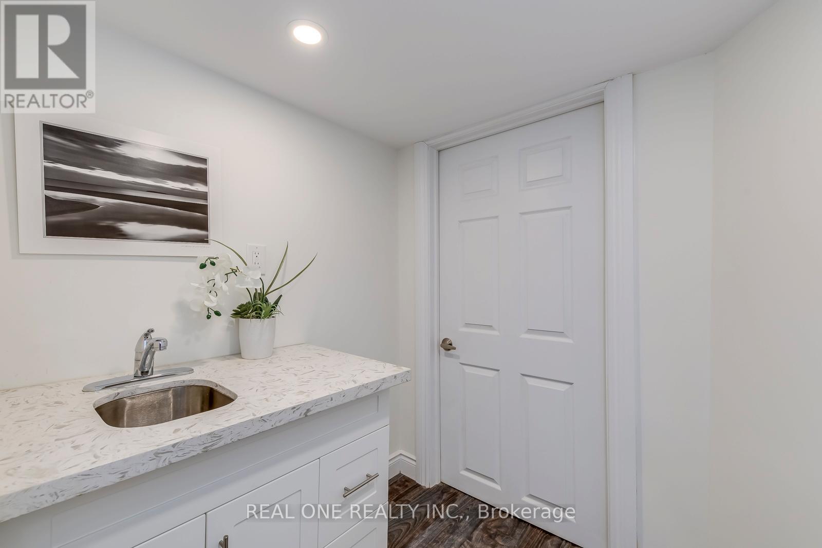 2363 Parkglen Avenue, Oakville, Ontario  L6M 4Y4 - Photo 46 - W12969814