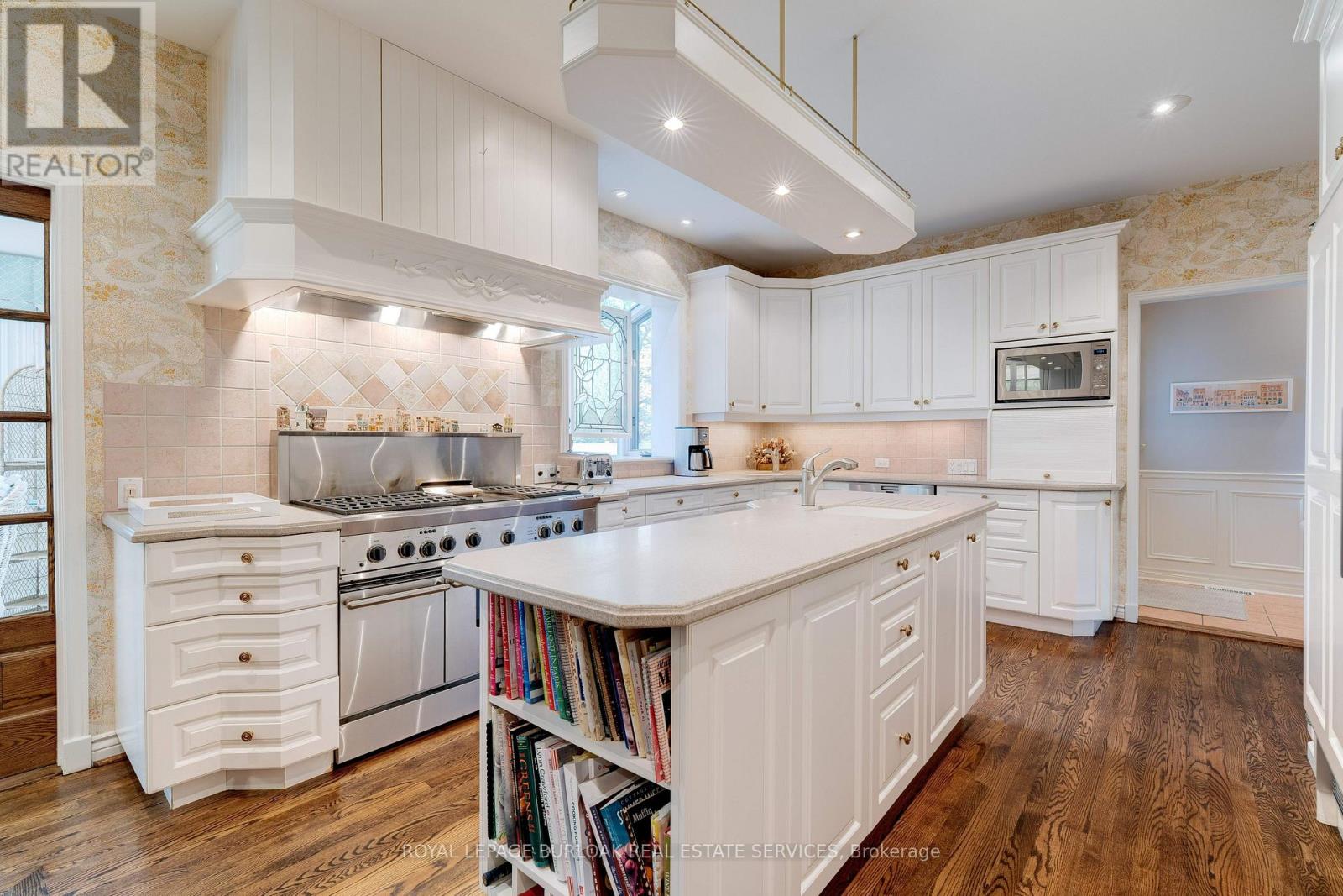 166 Maple Grove Drive, Oakville, Ontario  L6J 4V1 - Photo 21 - W12974820