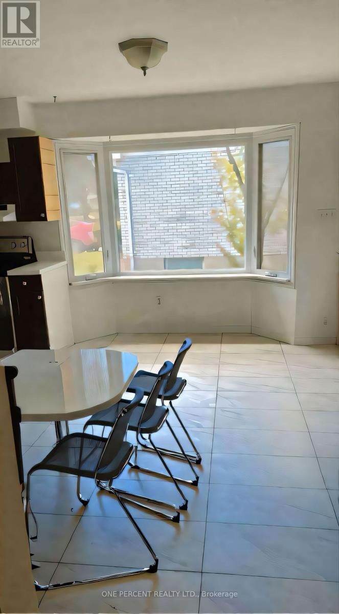 131 Paperbirch Crescent, London North, Ontario  N6G 1L8 - Photo 11 - X12974810