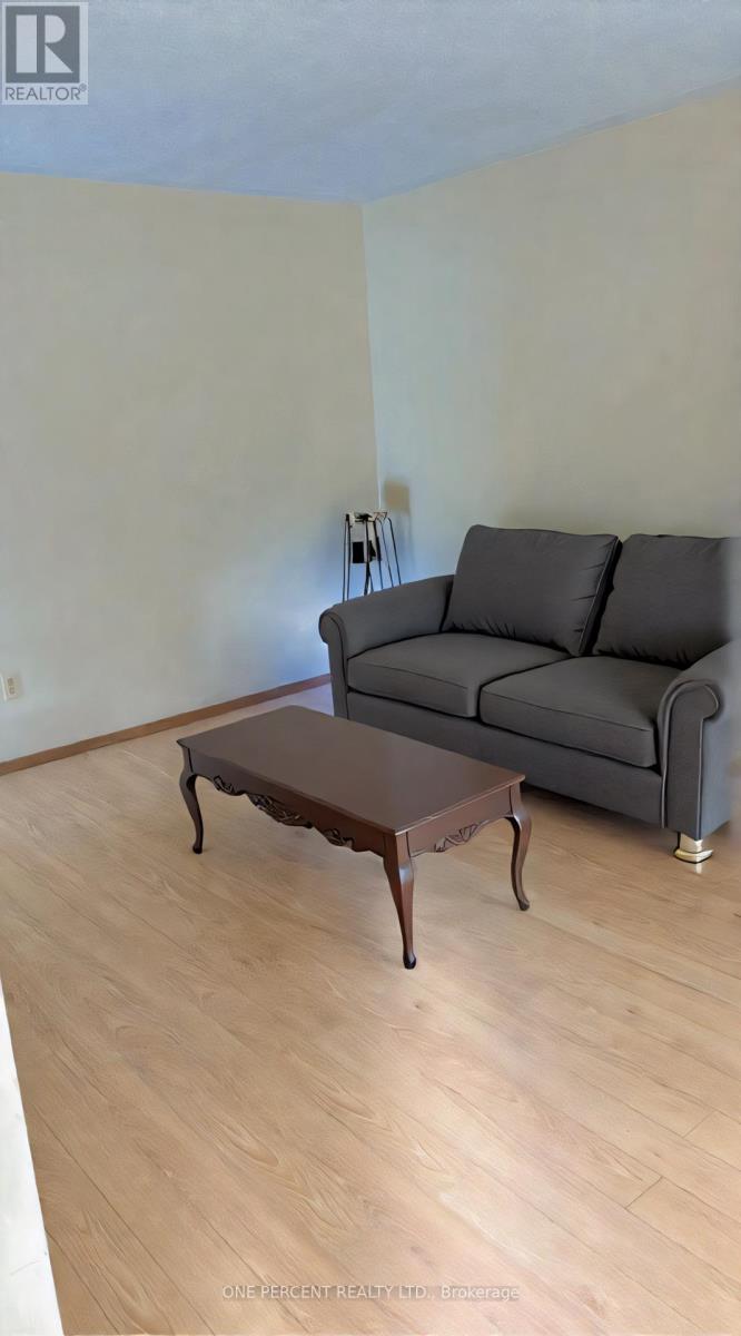 131 Paperbirch Crescent, London North, Ontario  N6G 1L8 - Photo 8 - X12974810