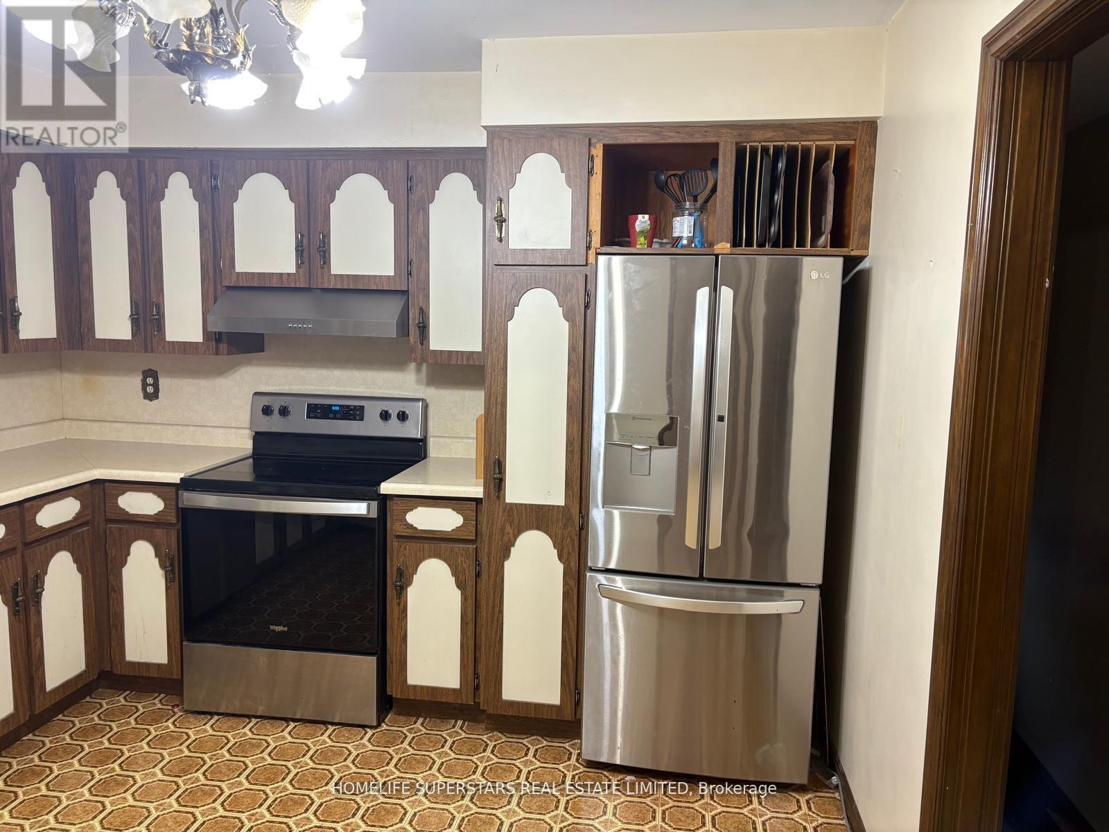 241 County Rd  42, Lakeshore, Ontario  N0R 1K0 - Photo 1 - X12974872