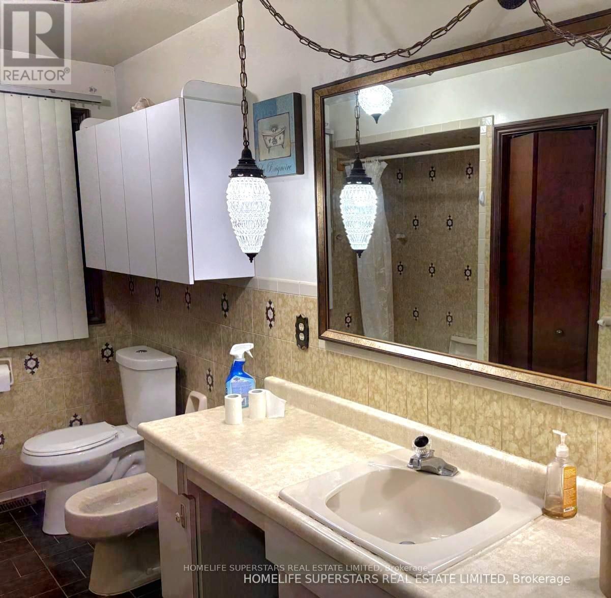 241 County Rd  42, Lakeshore, Ontario  N0R 1K0 - Photo 13 - X12974872