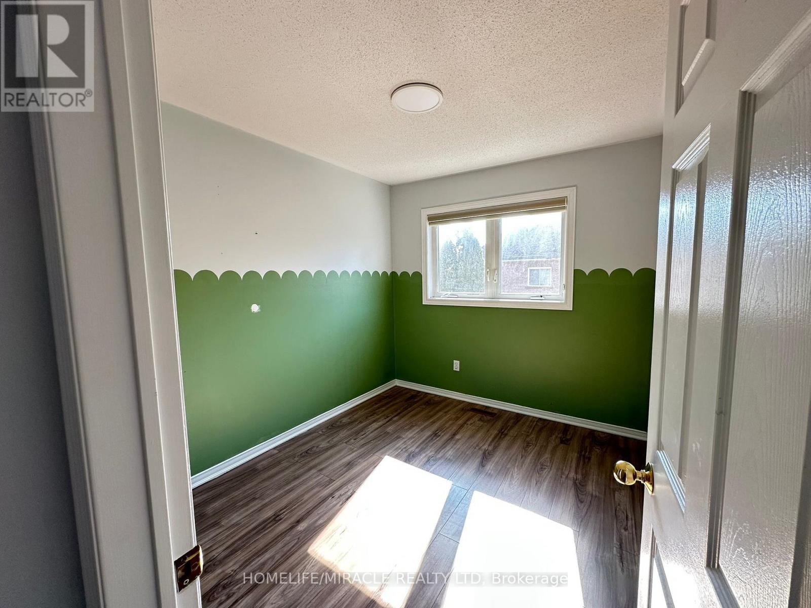 3918 Zenith Court, Mississauga, Ontario  L5N 7H7 - Photo 29 - W12886282