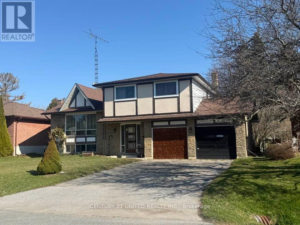 20 RAVENSDALE ROAD, Cobourg, Ontario