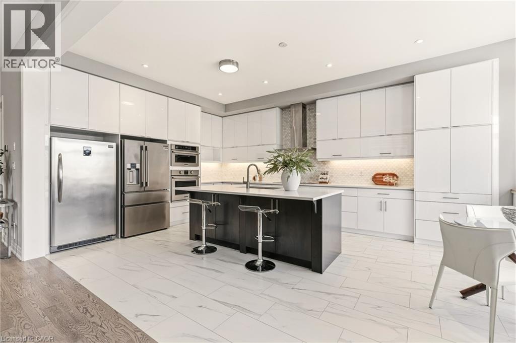 1456 Ford Strathy Crescent, Oakville, Ontario  L6H 3W9 - Photo 11 - 40818994