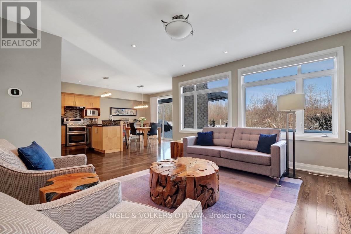 3681 Eureka Avenue E, Ottawa, Ontario  K1T 1L5 - Photo 9 - X12782276