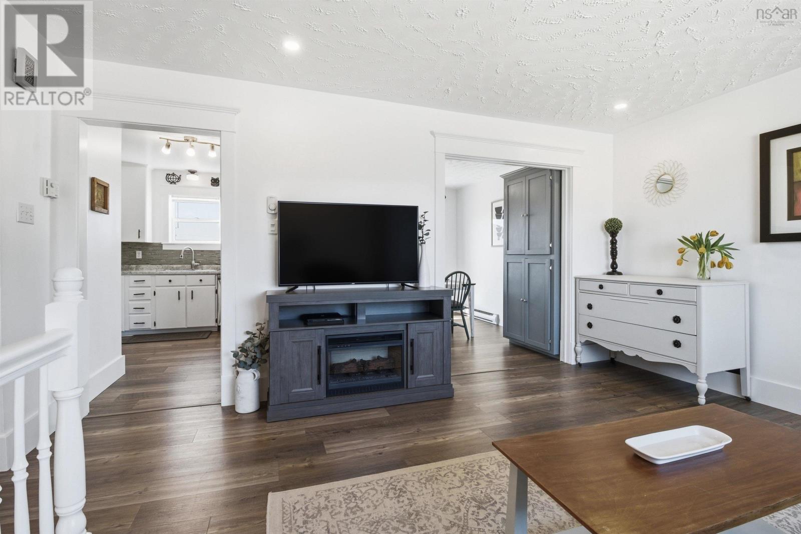 1689 Caldwell Road, Eastern Passage, Nova Scotia  B3G 1E3 - Photo 7 - 202606723