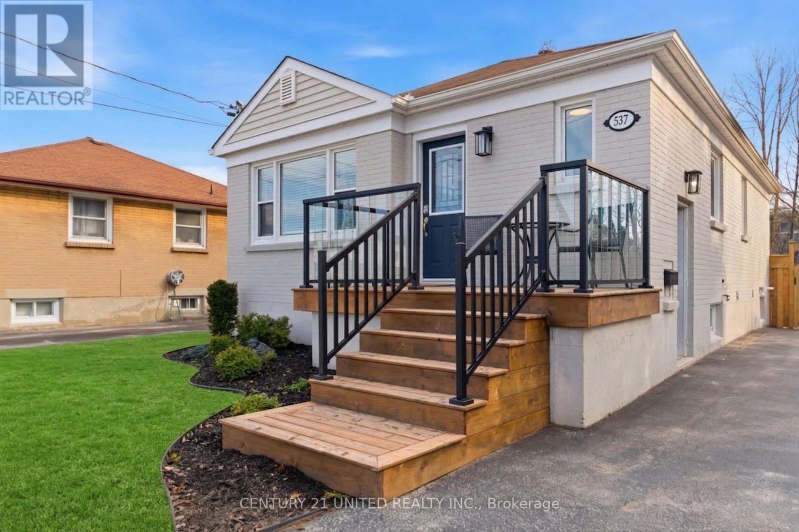 537 Shirley Street, Cobourg, Ontario  K9A 2A4 - Photo 3 - X12857394