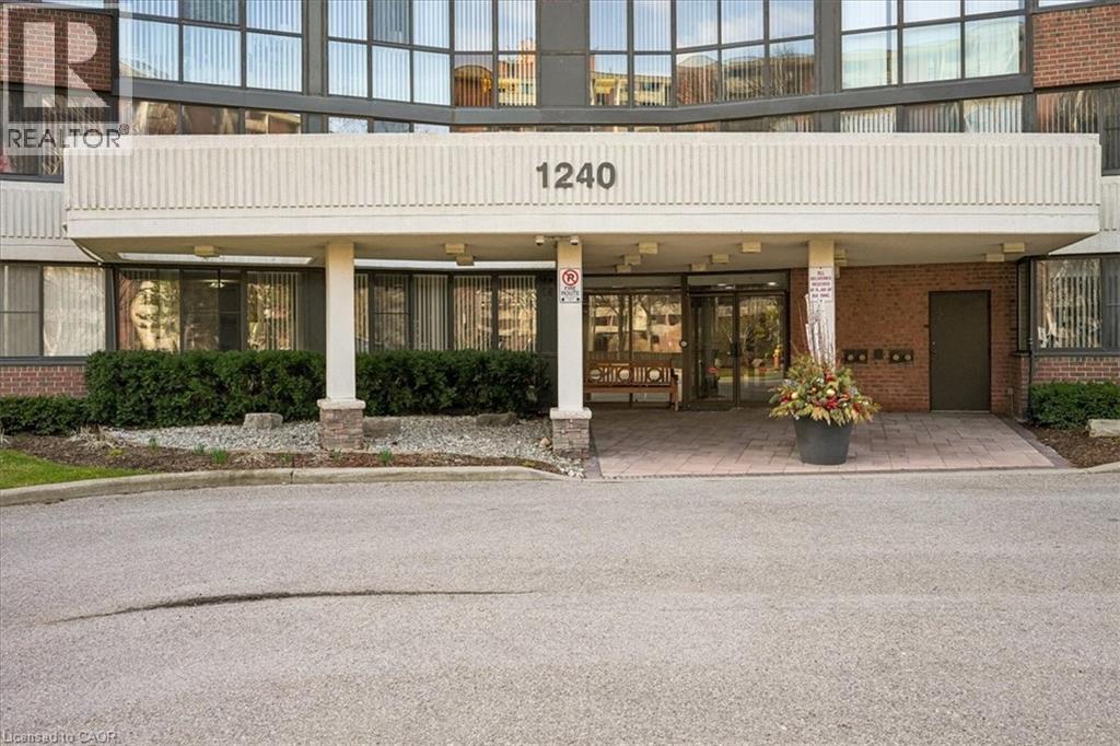 1240 Marlborough Court Unit# 605, Oakville, Ontario  L6H 3K7 - Photo 3 - 40818488