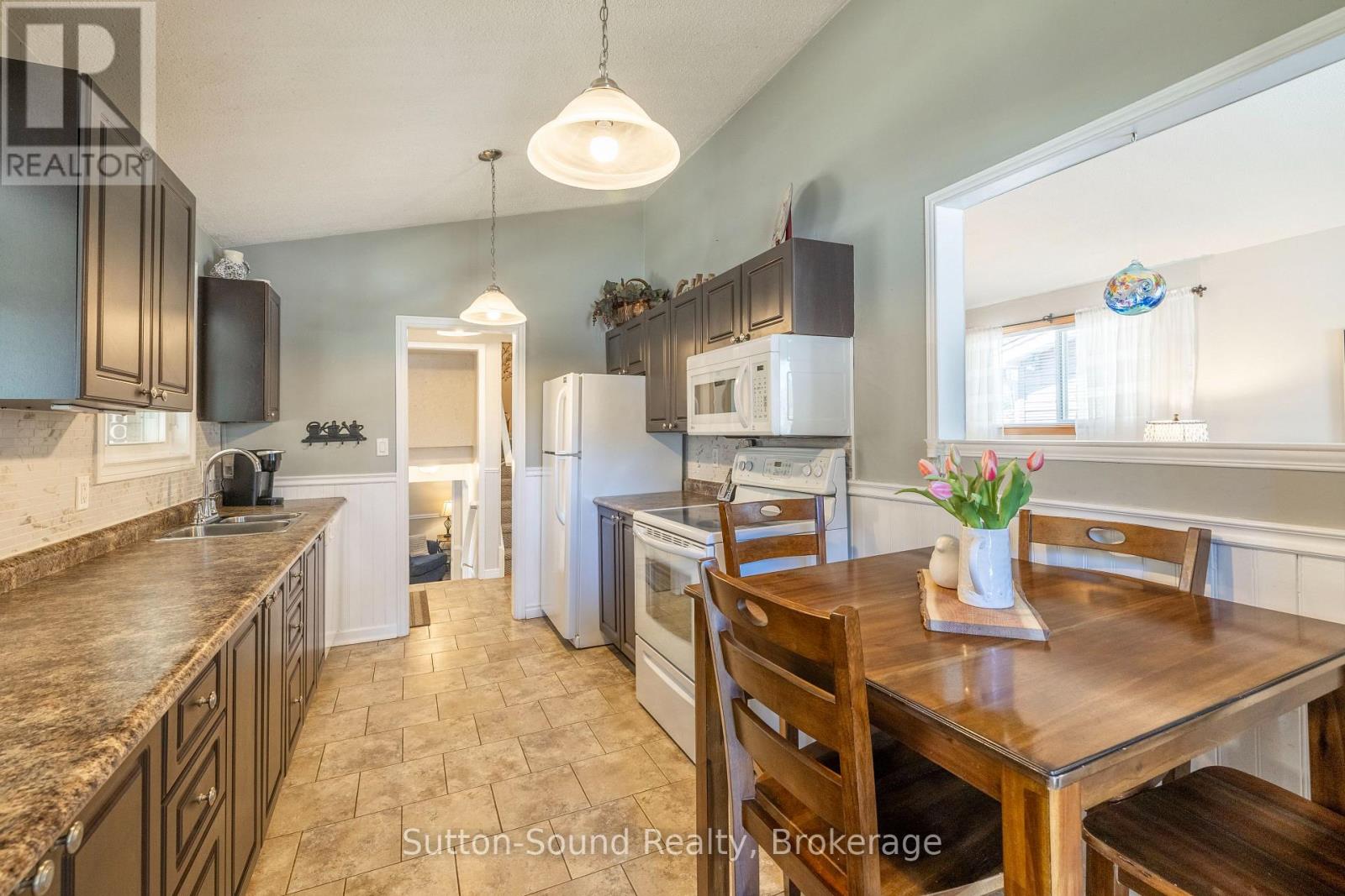 50 4th Avenue W, Owen Sound, Ontario  N4K 4V2 - Photo 9 - X12974912