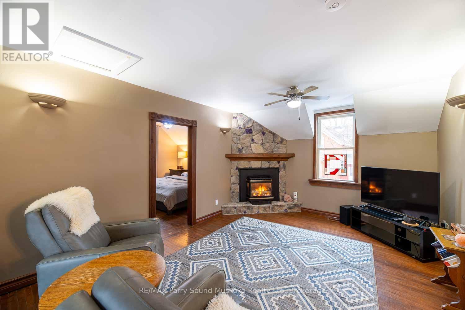 108 Ontario Street, Burk's Falls, Ontario  P0A 1C0 - Photo 17 - X12974962