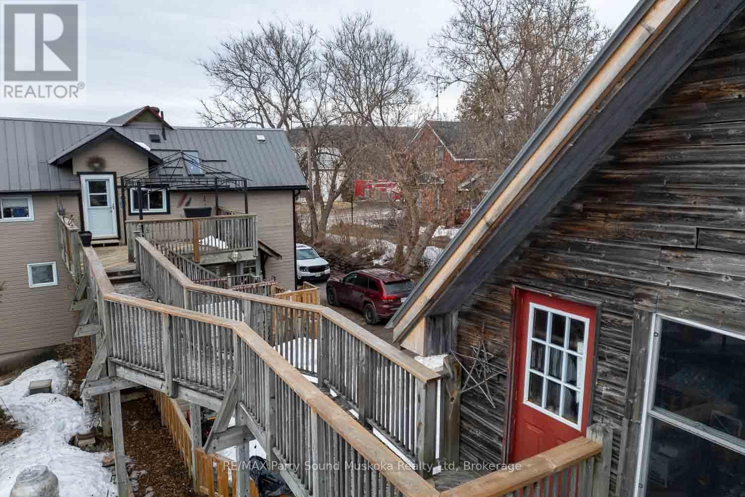 108 Ontario Street, Burk's Falls, Ontario  P0A 1C0 - Photo 2 - X12974962