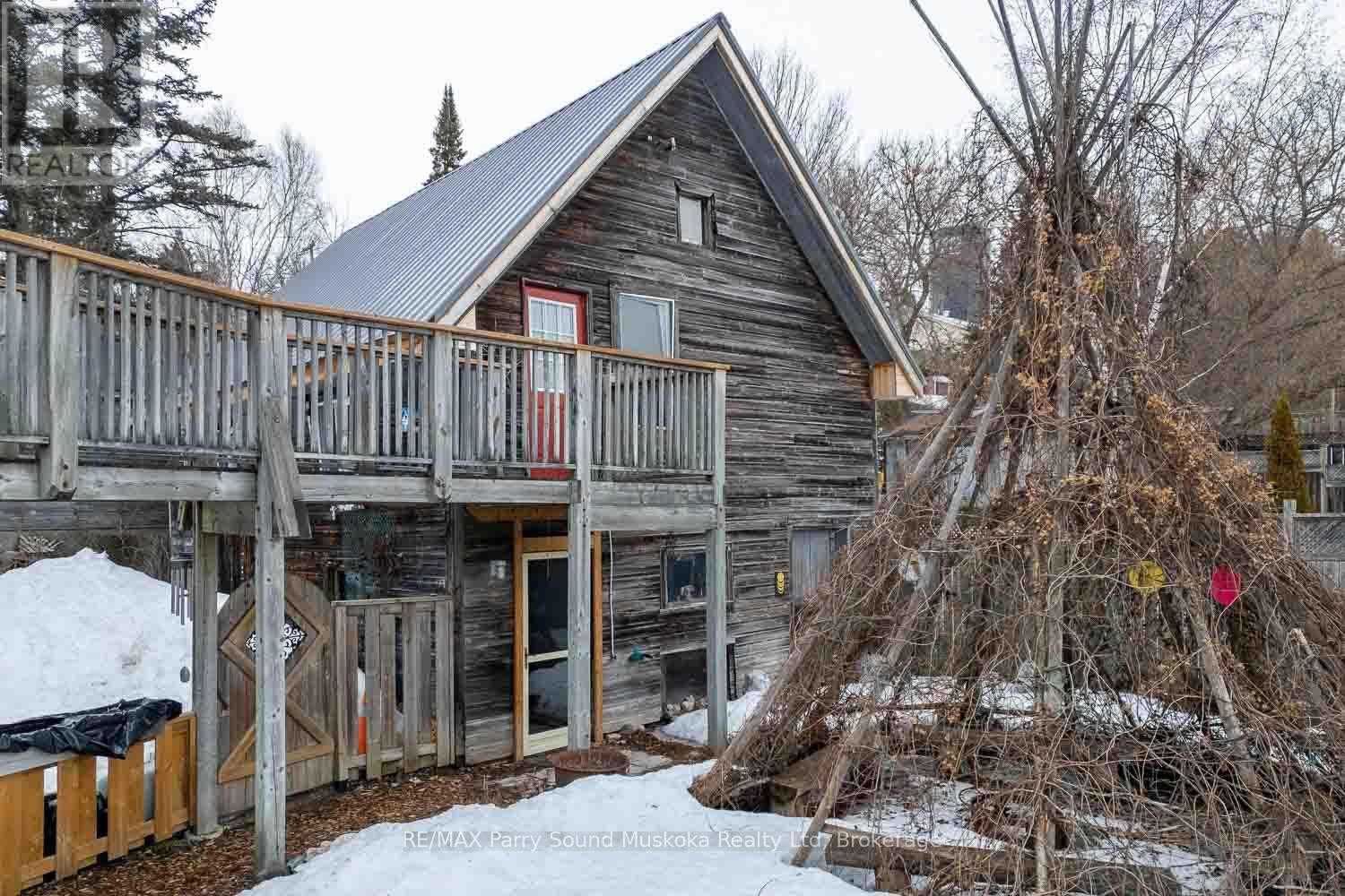 108 Ontario Street, Burk's Falls, Ontario  P0A 1C0 - Photo 4 - X12974962