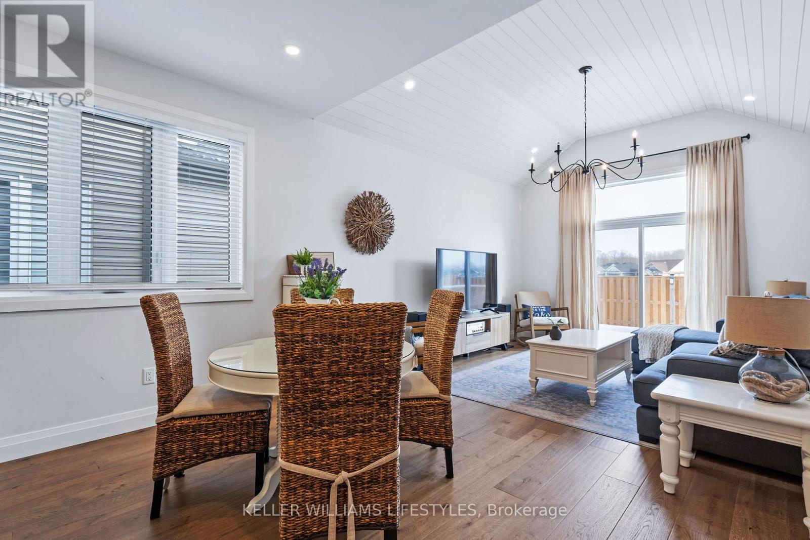 24 Compass Trail, Central Elgin (Port Stanley), Ontario  N5L 0B4 - Photo 10 - X12974924