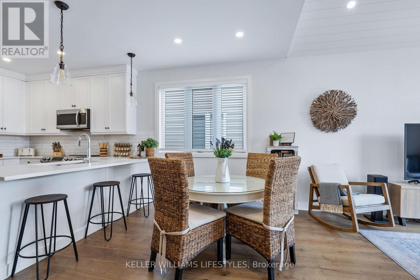 24 Compass Trail, Central Elgin (Port Stanley), Ontario  N5L 0B4 - Photo 11 - X12974924