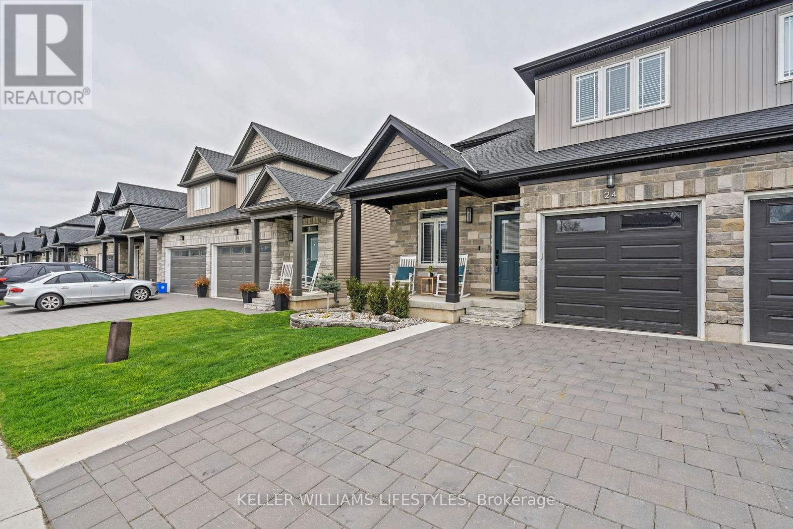 24 Compass Trail, Central Elgin (Port Stanley), Ontario  N5L 0B4 - Photo 2 - X12974924