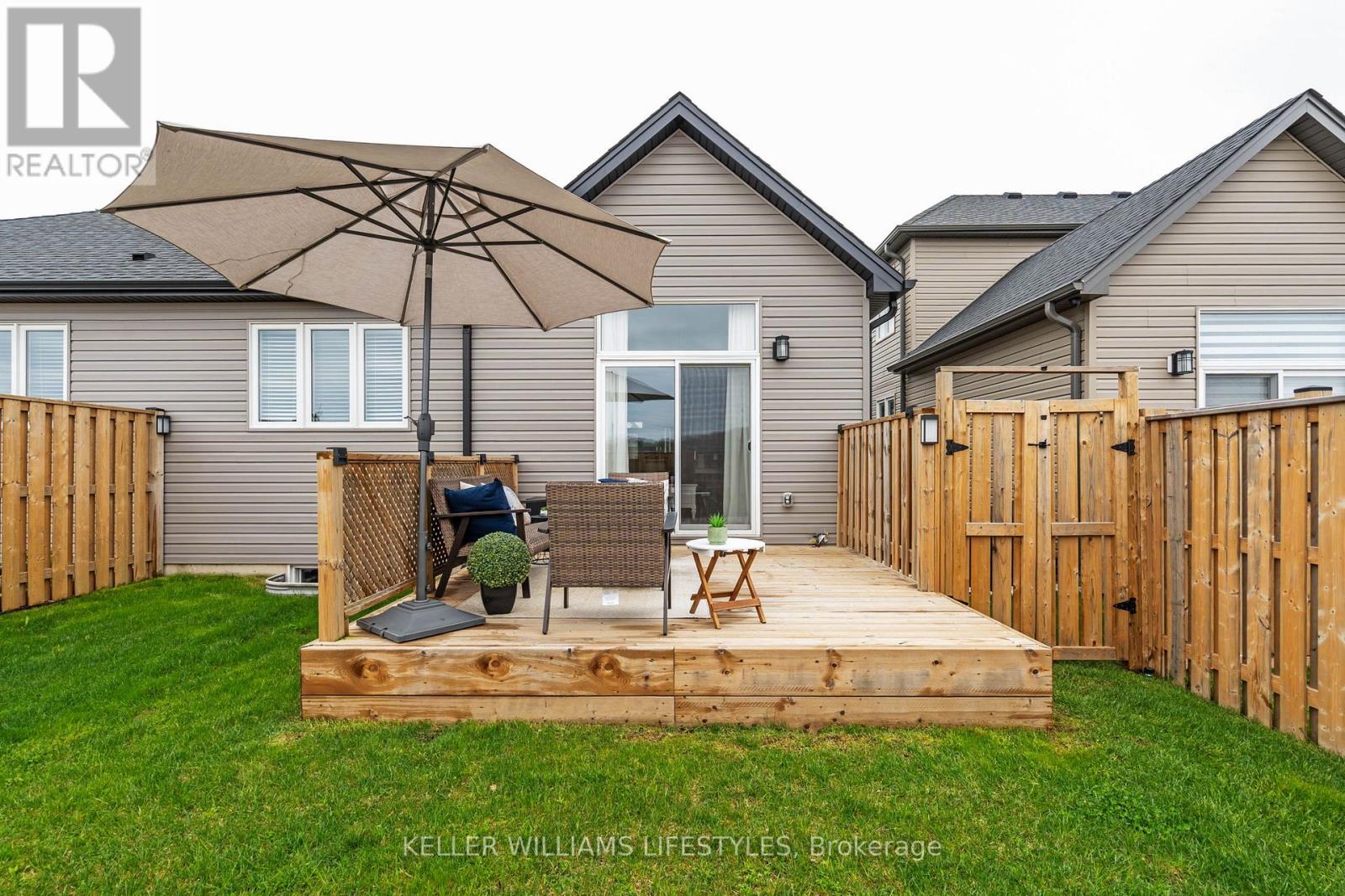 24 Compass Trail, Central Elgin (Port Stanley), Ontario  N5L 0B4 - Photo 38 - X12974924