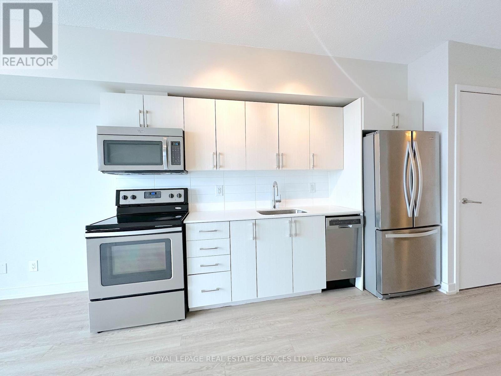 605 - 763 Woodbine Avenue, Toronto, Ontario  M4E 2J4 - Photo 3 - E12974906