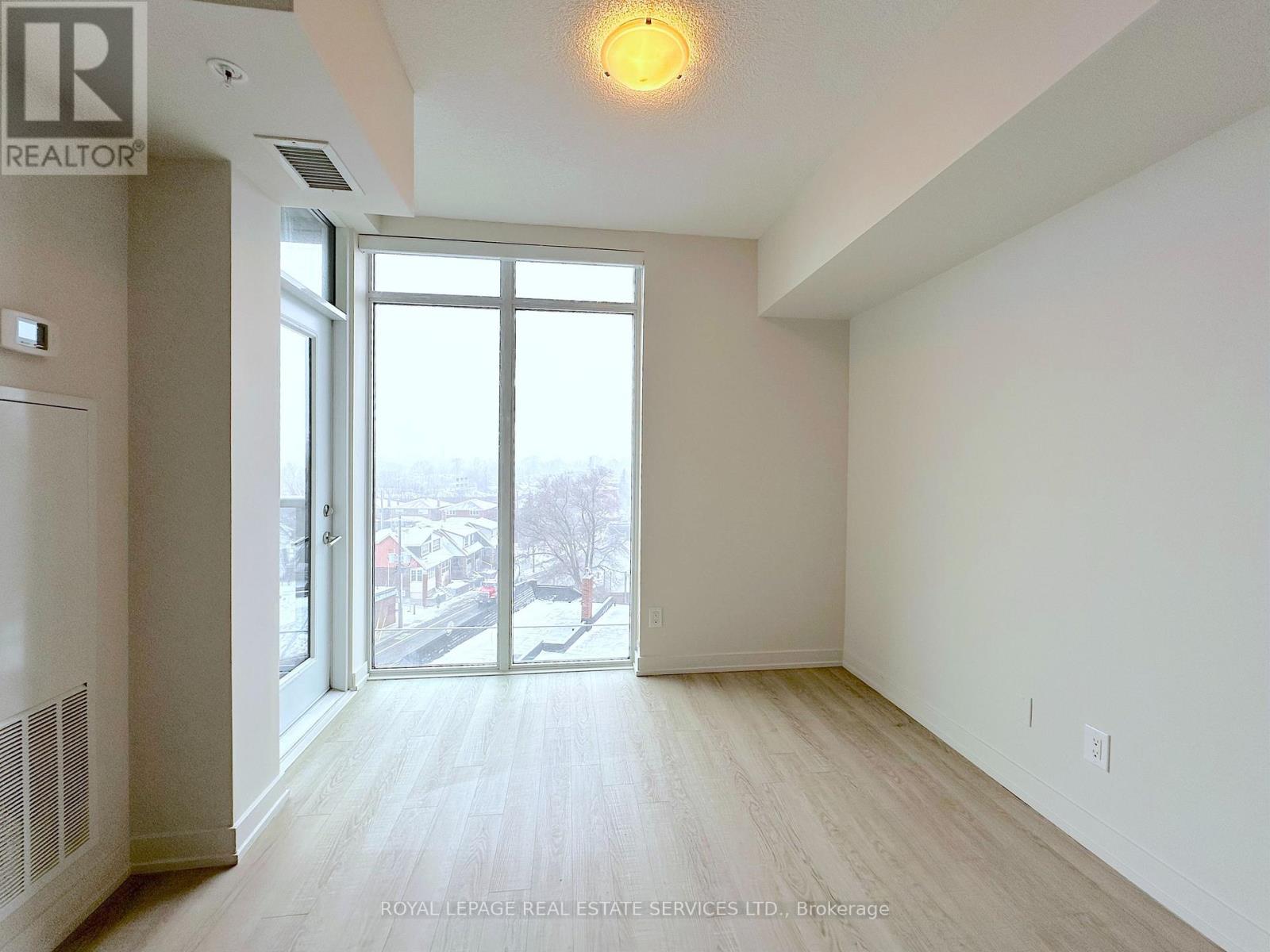 605 - 763 Woodbine Avenue, Toronto, Ontario  M4E 2J4 - Photo 5 - E12974906