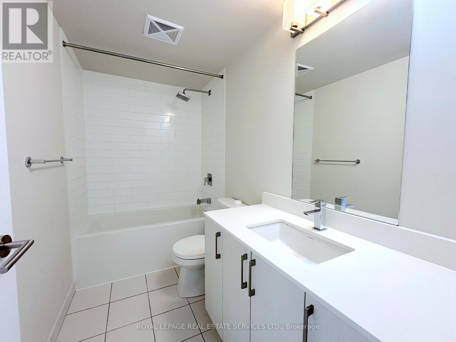 605 - 763 Woodbine Avenue, Toronto, Ontario  M4E 2J4 - Photo 9 - E12974906