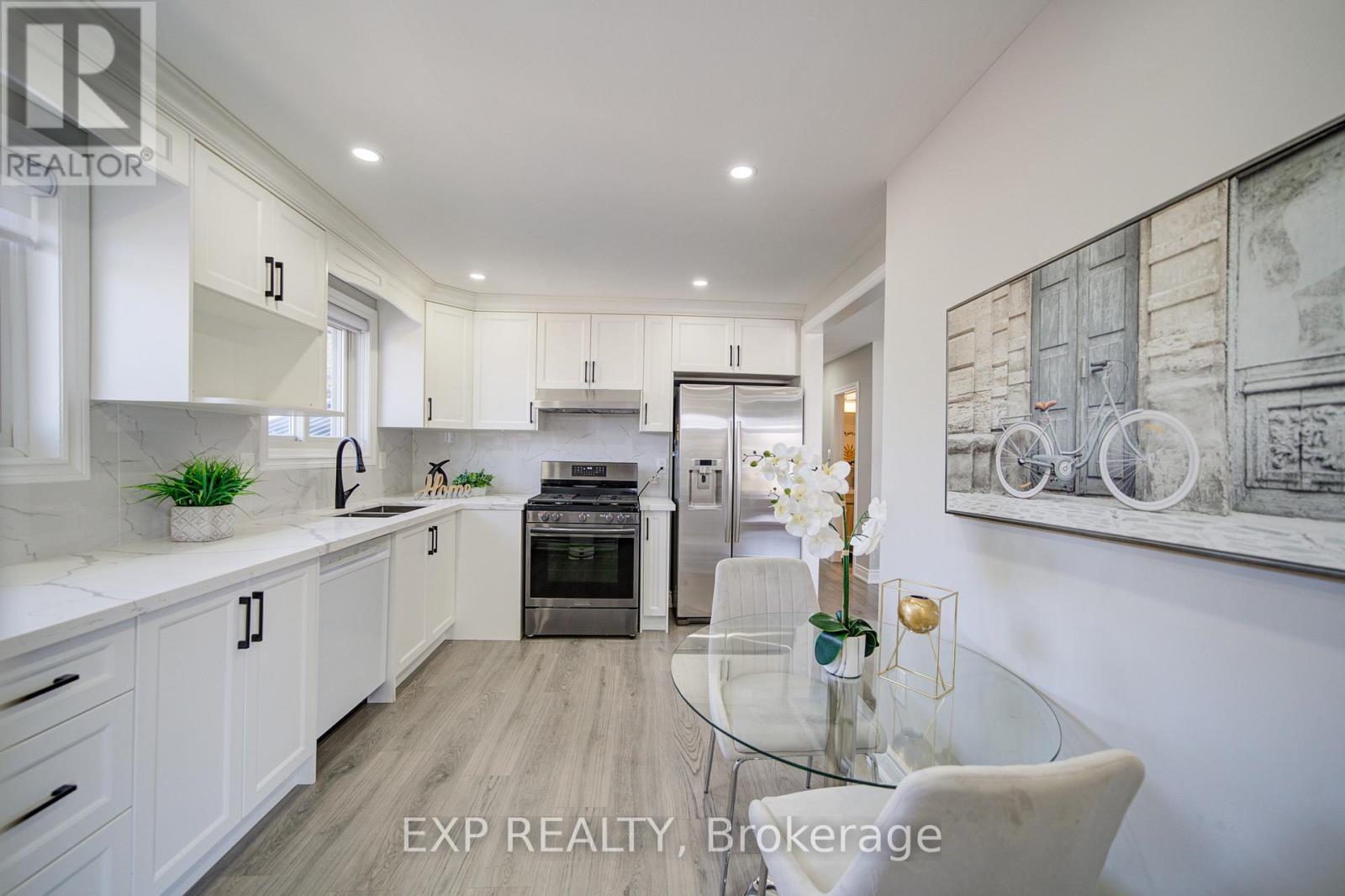 1393 Garvolin Avenue, Pickering, Ontario  L1W 1J7 - Photo 16 - E12974920